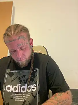 Snapshot of Smokebluntafterblunt chatting on 07.17.26 Smokebluntafterblunt online show from 07.17.26