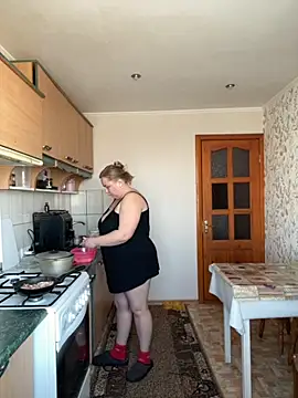 Mommy-girl-Lola online show from 02.10.26