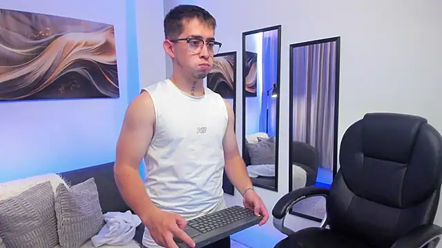 Tommas Jhonson online show from 03.31.26