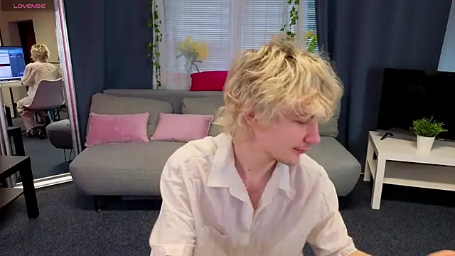 Snapshot of JameMiller chatting on 03.03.26 JameMiller online show from 03.03.26