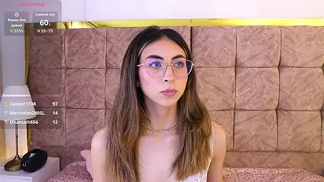 EmmaClark   online show from 03.31.26