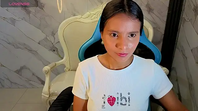 Snapshot of Cataleya23_a chatting on 05.14.26 Cataleya23 a online show from 05.14.26