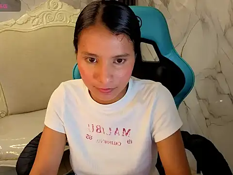 Snapshot of Cataleya23_a chatting on 06.17.26 Cataleya23 a online show from 06.17.26