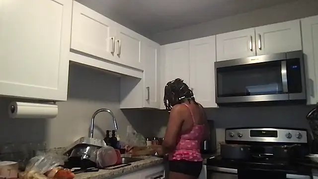 bisexualbeauty50 online show from 02.14.26