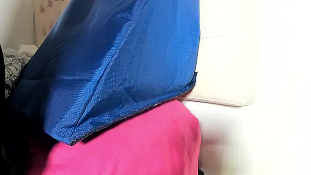 MiaEvans0 online show from 03.26.26