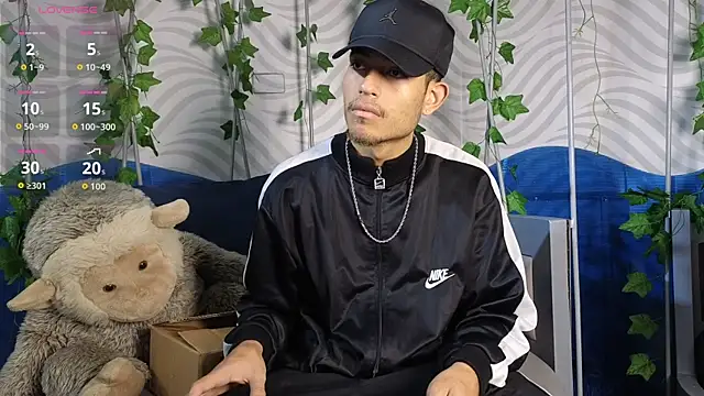 Snapshot of ItsZairen chatting on 06.03.26 ItsZairen online show from 06.03.26