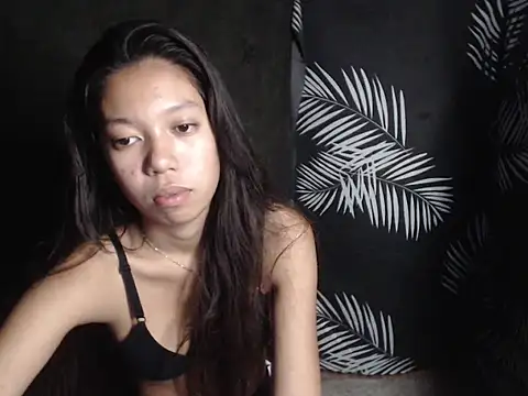 Snapshot of urgirlyflor chatting on 05.05.26 urgirlyflor online show from 05.05.26