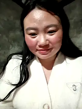 Snapshot of lisn-cute chatting on 02.11.26 lisn-cute online show from 02.11.26