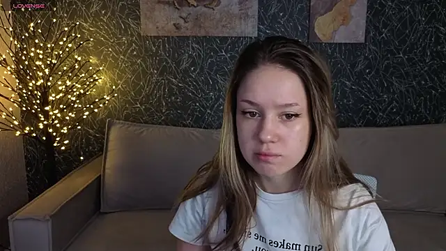 Mini Allice online show from 02.17.26