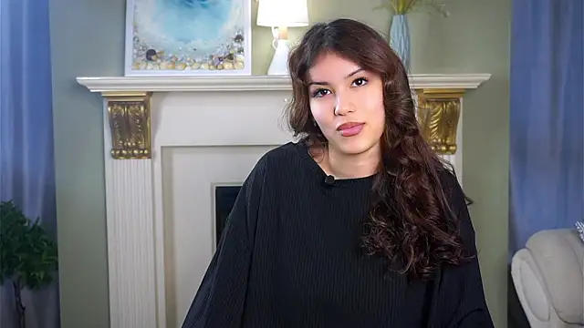 Snapshot of SulemaNeugin chatting on 02.18.26 SulemaNeugin online show from 02.18.26