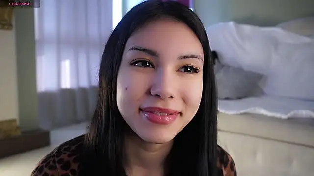 SulemaNeugin online show from 04.12.26