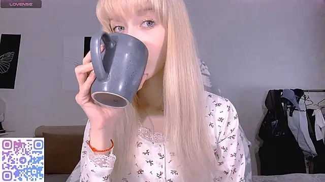 TaliCaan online show from 04.18.26