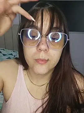 its lauu  online show from 02.18.26