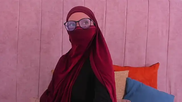 Snapshot of _Mahaara chatting on 02.19.26 Mahaara online show from 02.19.26