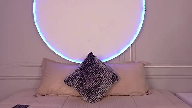 CatalinaLopez  online show from 02.25.26