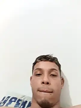 Snapshot of Gael_zambrano chatting on 03.04.26 Gael zambrano online show from 03.04.26