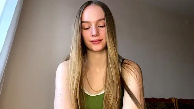 Snapshot of Viktoria_Vibes chatting on 03.04.26 Viktoria Vibes online show from 03.04.26