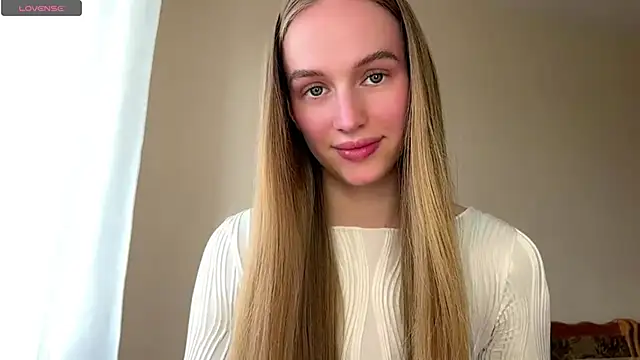 Snapshot of Viktoria_Vibes chatting on 05.18.26 Viktoria Vibes online show from 05.18.26