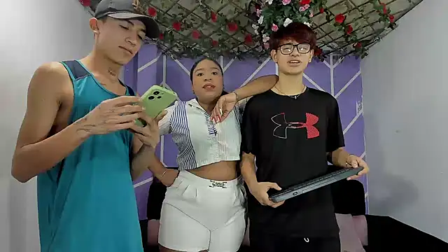 Snapshot of Lizeth_hot2002 chatting on 03.04.26 Lizeth hot2002 online show from 03.04.26