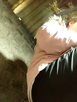 Yiyoongg online show from 03.19.26