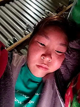 Yiyoongg online show from 03.20.26