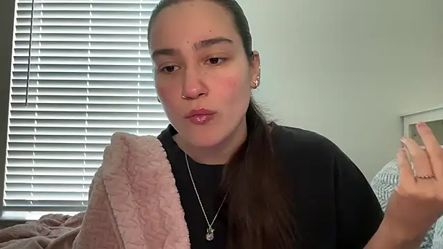 Snapshot of anitayurmoniii chatting on 07.28.26 anitayurmoniii online show from 07.28.26