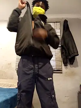 Snapshot of ZEEGOON chatting on 02.22.26 ZEEGOON online show from 02.22.26