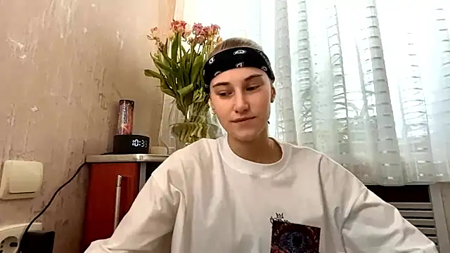 DannieColla online show from 03.18.26