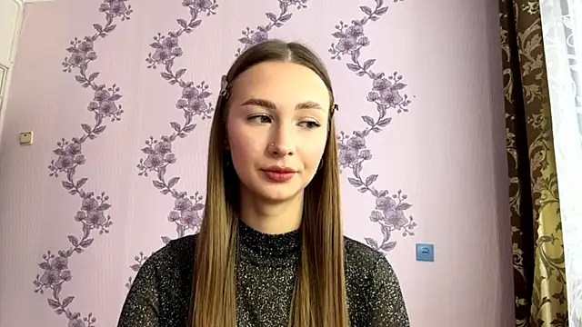 Snapshot of LacieHelaire chatting on 03.03.26 LacieHelaire online show from 03.03.26