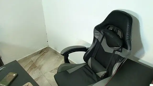 Xanderstone00 online show from 02.18.26