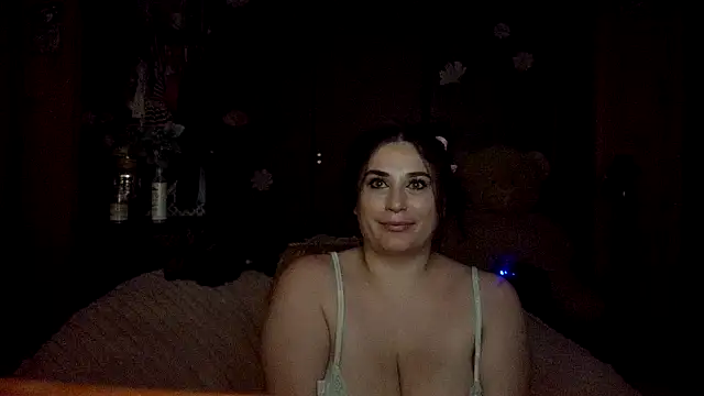 VelvetBrunetteXo online show from 06.05.26