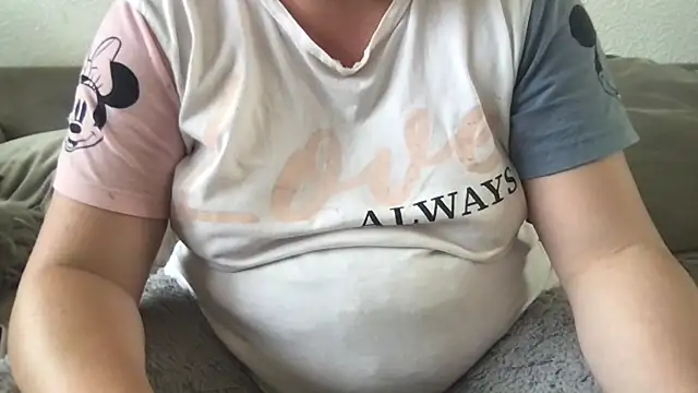 FlirtyFrayaXX online show from 06.08.26
