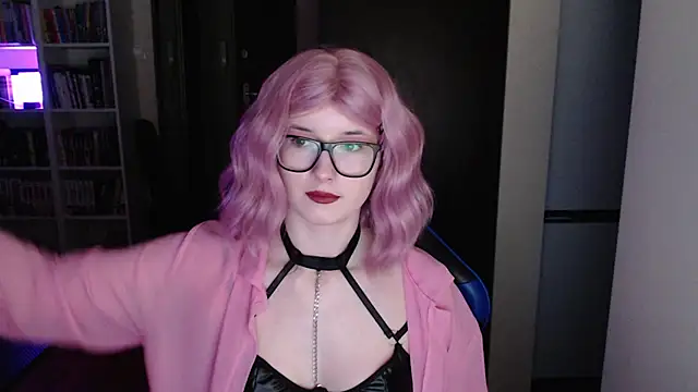 LunaXcherry online show from 03.25.26