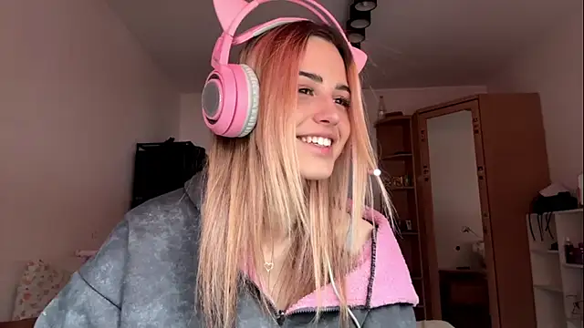 Evva mayy online show from 02.10.26