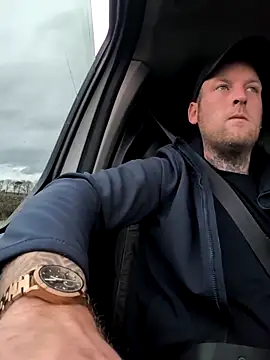 Snapshot of dave32000 chatting on 02.26.26 dave32000 online show from 02.26.26