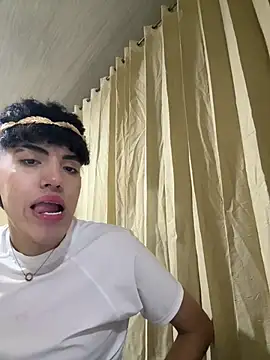 max femboy online show from 03.10.26