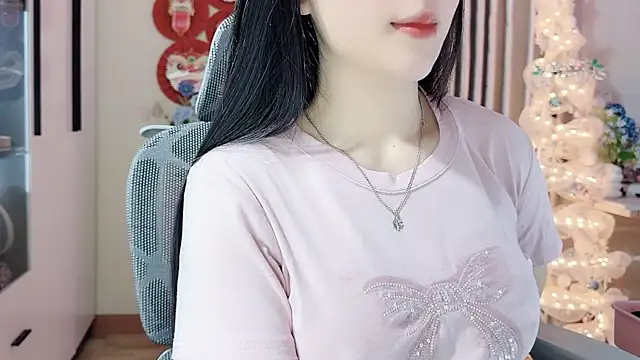 Snapshot of Agnelyn___ chatting on 05.03.26 Agnelyn online show from 05.03.26