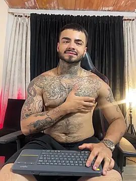 Snapshot of Benjii_Carter1 chatting on 03.01.26 Benjii Carter1 online show from 03.01.26