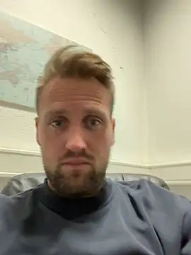 Snapshot of lovefuess chatting on 02.12.26 lovefuess online show from 02.12.26