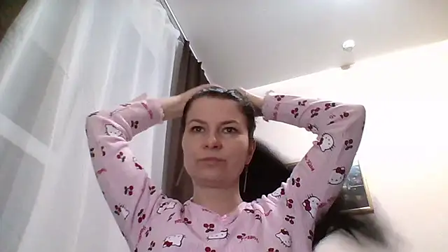 Clover Shine online show from 02.19.26