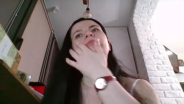 Clover Shine online show from 03.10.26