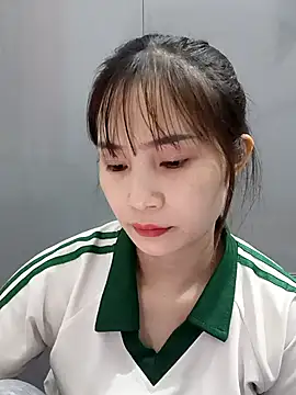 Snapshot of -Dumi- chatting on 02.24.26 -Dumi- online show from 02.24.26