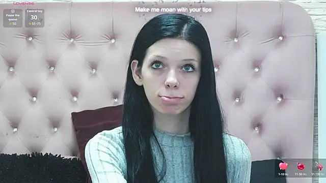 Snapshot of PeachyElla26 chatting on 03.03.26 PeachyElla26 online show from 03.03.26