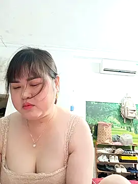 Snapshot of Kee-kimlee chatting on 04.26.26 Kee-kimlee online show from 04.26.26