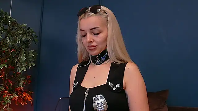 DeeaVIP online show from 04.20.26