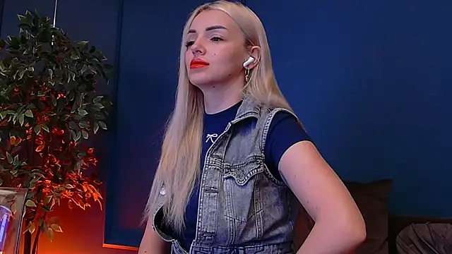 DeeaVIP online show from 04.21.26