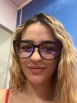 SelenaRuss online show from 04.18.26