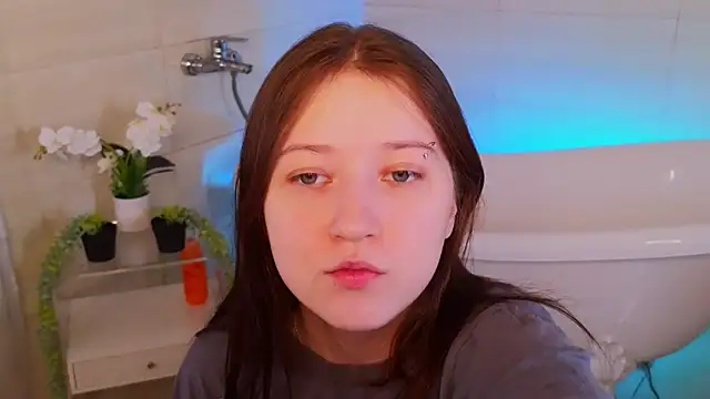 Snapshot of MmollyMay chatting on 03.03.26 MmollyMay online show from 03.03.26