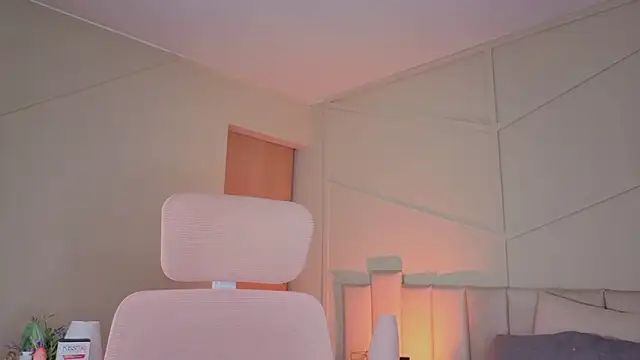 Eyes moon  online show from 03.05.26