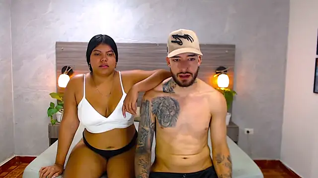 Snapshot of Paulina_And_Tayron chatting on 02.13.26 Paulina And Tayron online show from 02.13.26